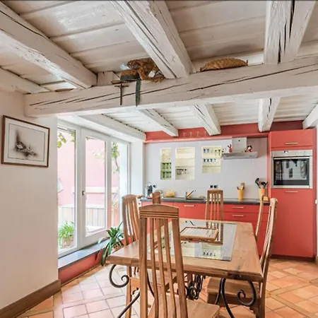 In Old Town 6 People Hébergement de vacances *